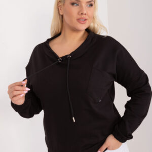 BLUZKA PLUS SIZE ZKIESZONKĄ -CZARNA
